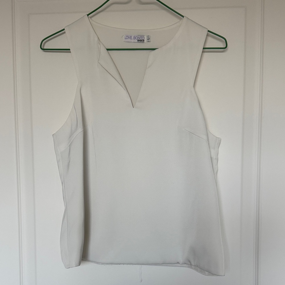 White Sleeveless blouse